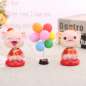 樹(shù)脂工藝品裝飾招財(cái)搖頭豬財(cái)神汽車(chē)擺件